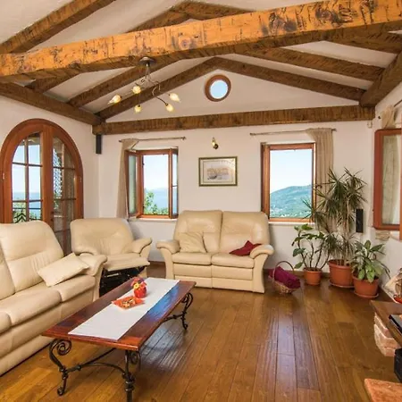 别墅 By Guide 奥帕提亚